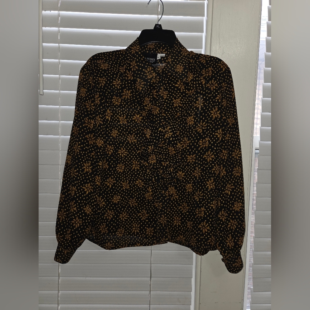 Oui Petites Womens Sheer Blouse with Brown Floral Design EUC size 6